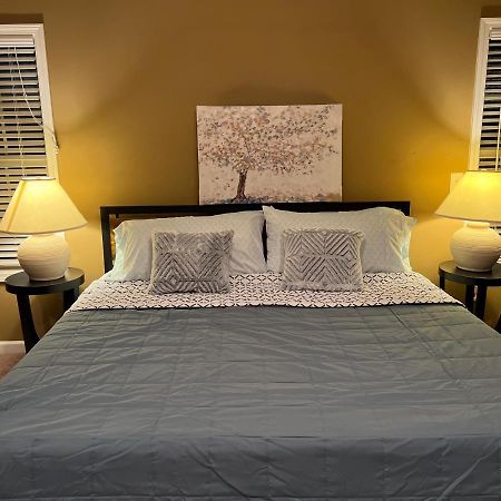 Five Stars Luxury Home Clarksville Eksteriør billede