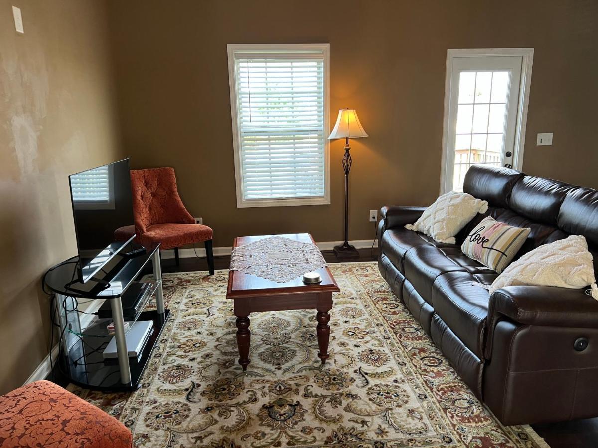 Five Stars Luxury Home Clarksville Eksteriør billede