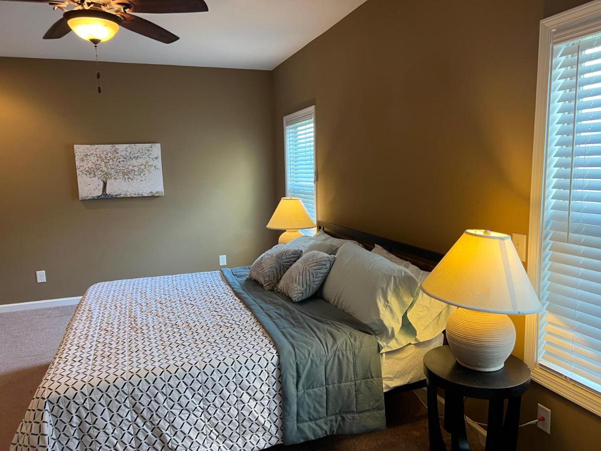Five Stars Luxury Home Clarksville Eksteriør billede